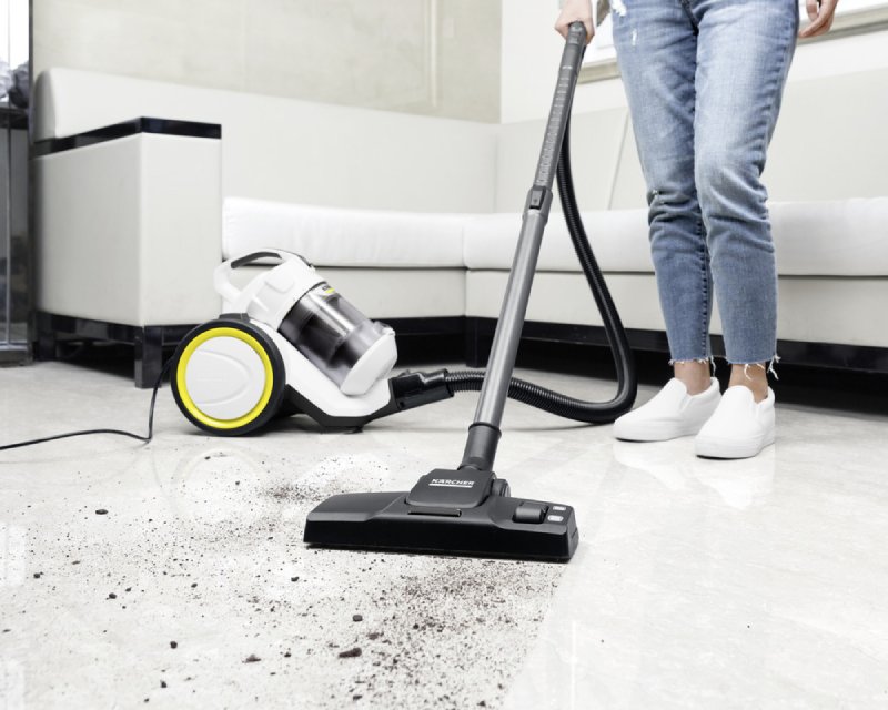 VC 3 (ERP) Usisivač sa posudom beli